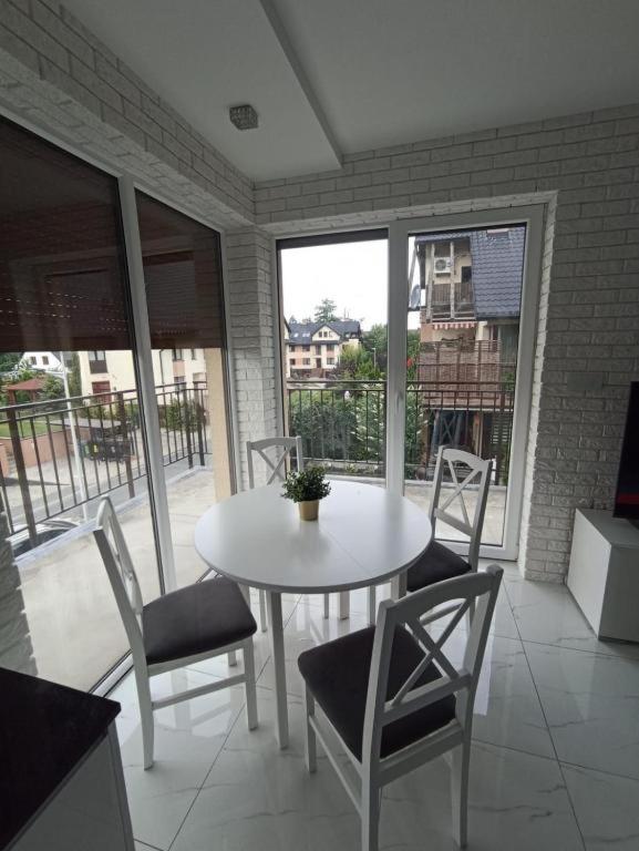 Apartament Brzeg Exteriör bild