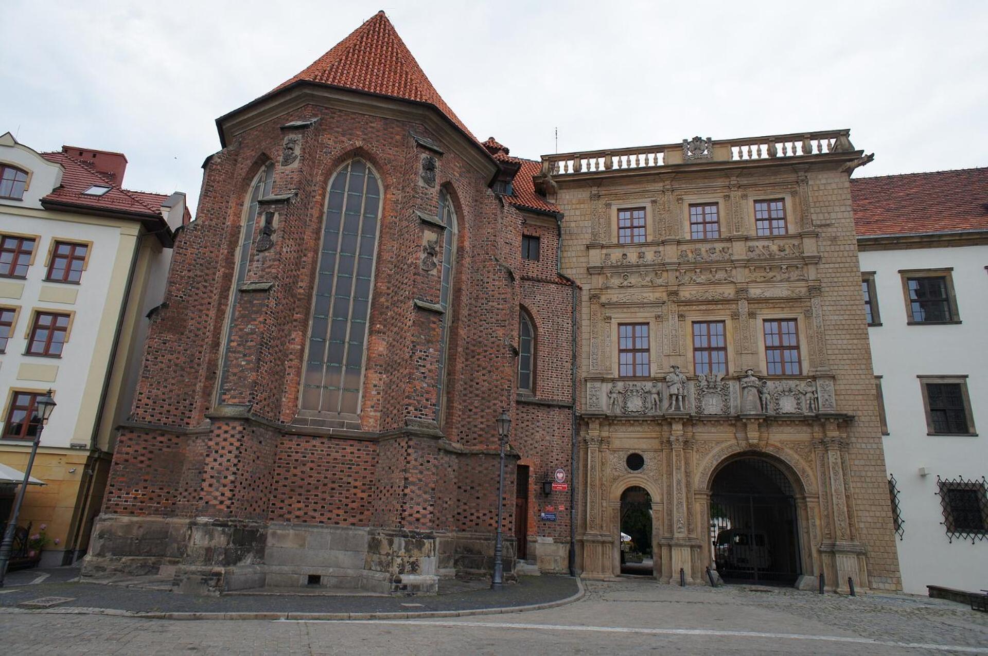 Apartament Brzeg Exteriör bild